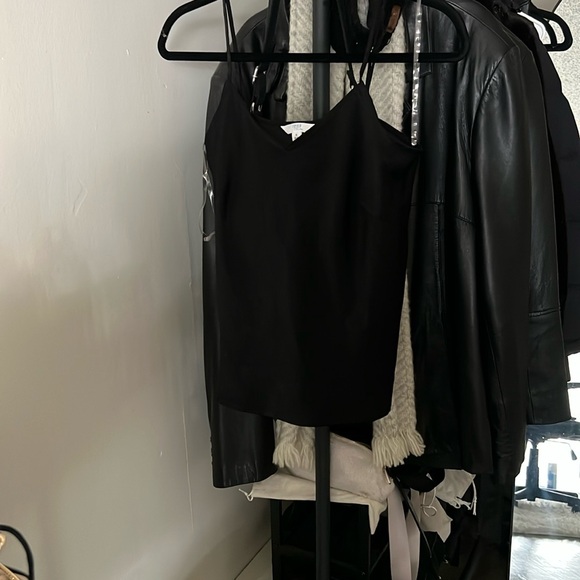 Elegant Black Women's Business Casual Basic Tank Top - Picture 3 of 5